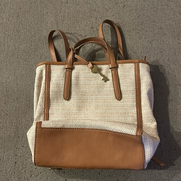 Gently used Fossil convertible bag - Picture 1 of 4